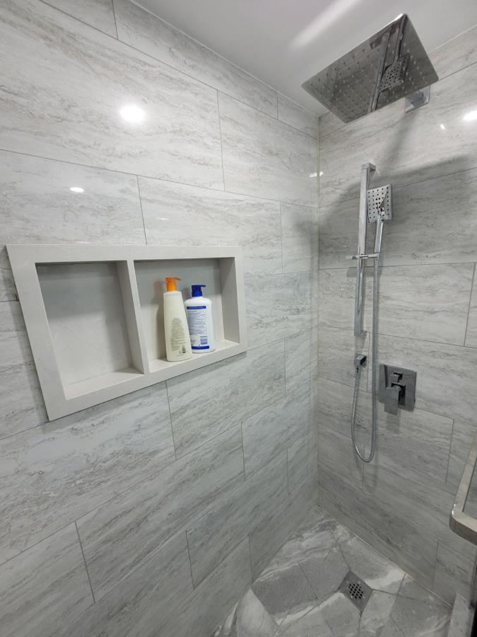 Guest House Basement - Master Bedrooms In Bayview Village Торонто Екстер'єр фото